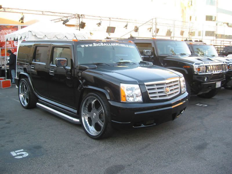 hummer-escalade.jpg