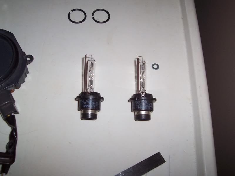 FS OEM HID / Xenon DS2 Bulbs (Osram Xenarc 66040) VW Vortex