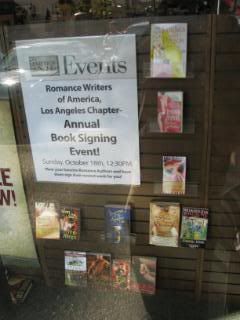 Barnes and Noble window display Oct 2009