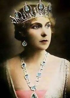 Queen V. Eugenia's aquamarine tiara