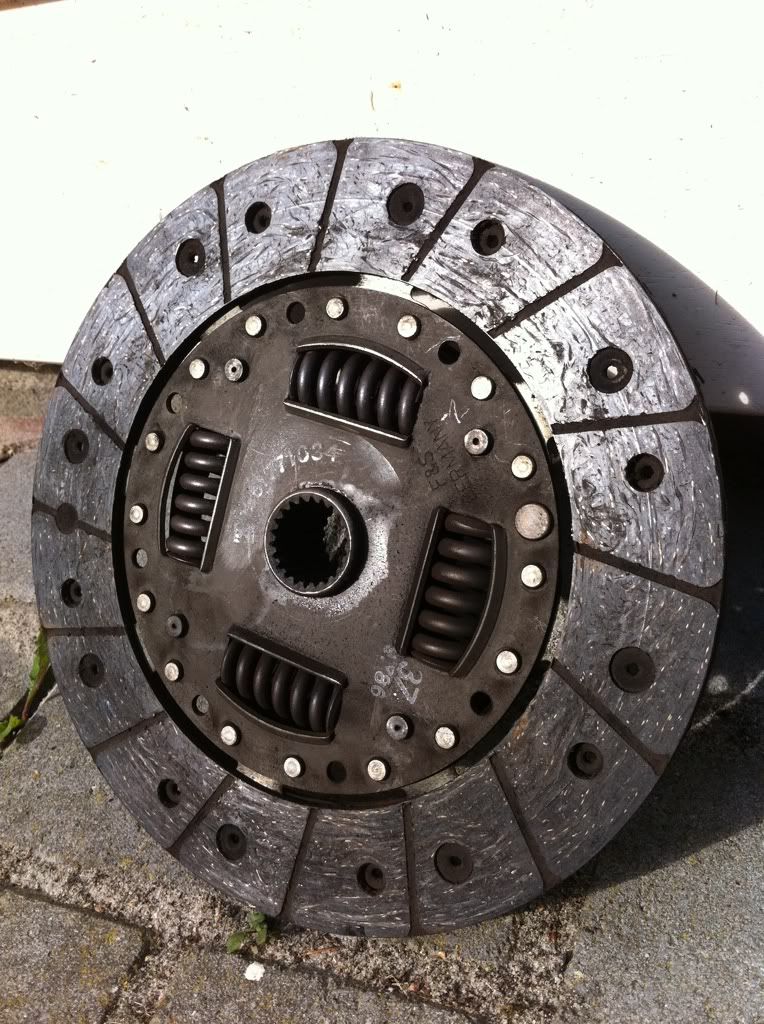 [Afbeelding: a0516840.jpg]