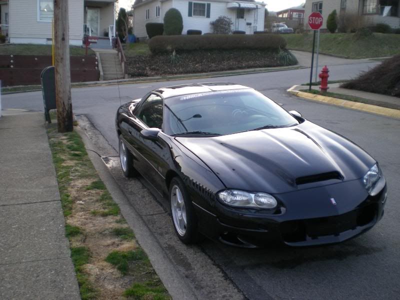 http://i118.photobucket.com/albums/o114/382blackSS/Camaro/DSCN0527.jpg