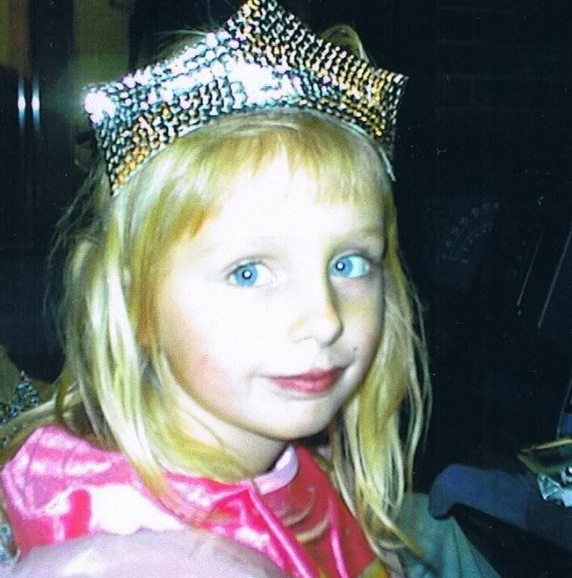 Kelly Halloween 1999