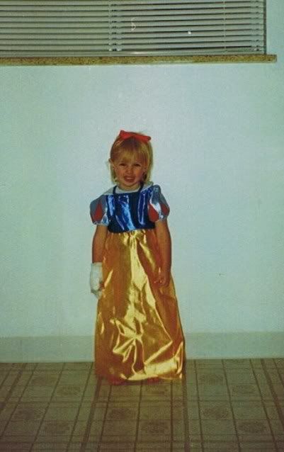 Kelly Halloween 1996