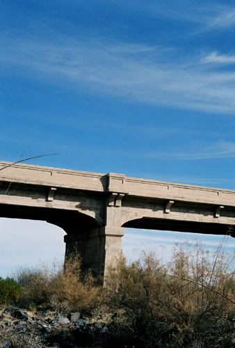 IMAGE: http://i118.photobucket.com/albums/o94/roadpilot/Jan%201%2006%20-%20Bridge/bridge1.jpg