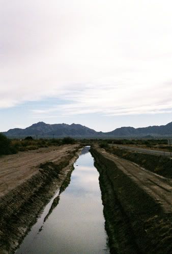 IMAGE: http://i118.photobucket.com/albums/o94/roadpilot/Jan%201%2006%20-%20Bridge/bridge5.jpg