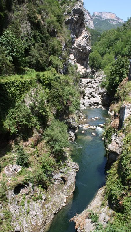 IMAGE(<a href="http://i118.photobucket.com/albums/o98/Philooo666/Pont-en-Vercors2.jpg" rel="nofollow">http://i118.photobucket.com/albums/o98/Philooo666/Pont-en-Vercors2.jpg</a>)
