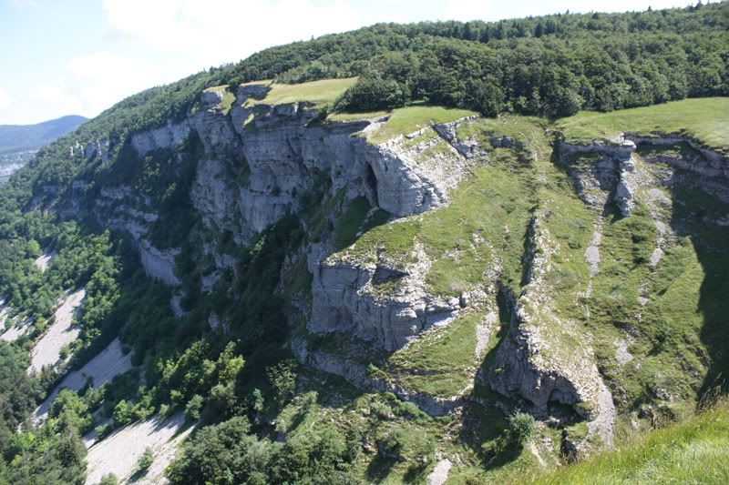 IMAGE(<a href="http://i118.photobucket.com/albums/o98/Philooo666/montagne1.jpg" rel="nofollow">http://i118.photobucket.com/albums/o98/Philooo666/montagne1.jpg</a>)
