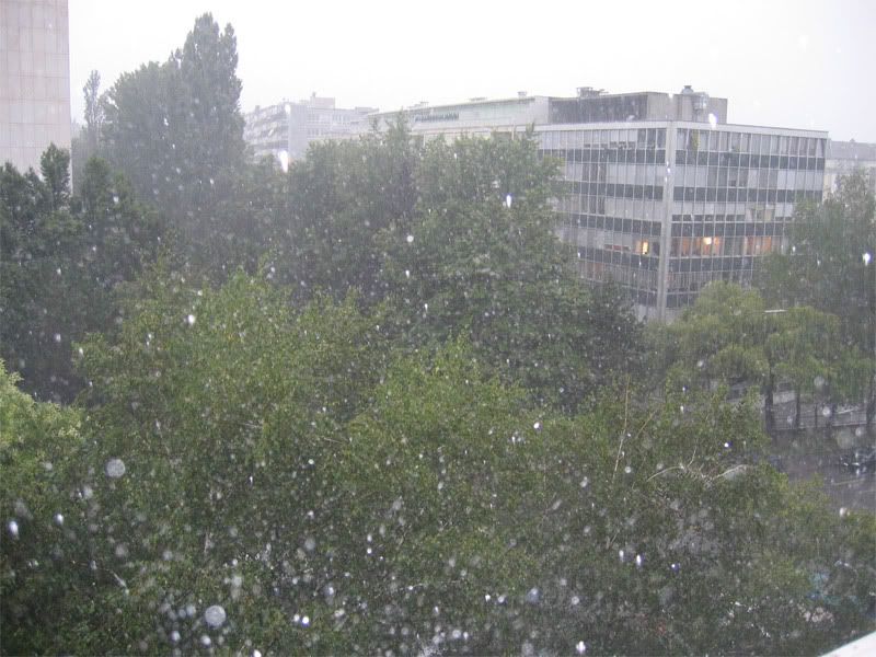 IMAGE(<a href="http://i118.photobucket.com/albums/o98/Philooo666/summerTime.jpg" rel="nofollow">http://i118.photobucket.com/albums/o98/Philooo666/summerTime.jpg</a>)