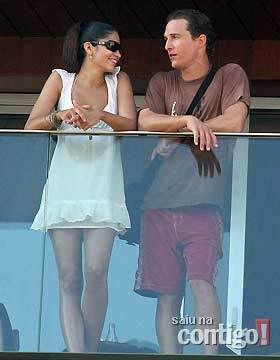 mcconaughey-camila-alves-230209--1.jpg
