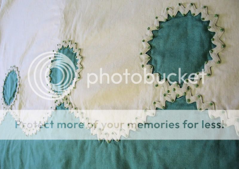   NEW vintage pair Rick Rack Applique pillowcases ~ Easy sewing pattern